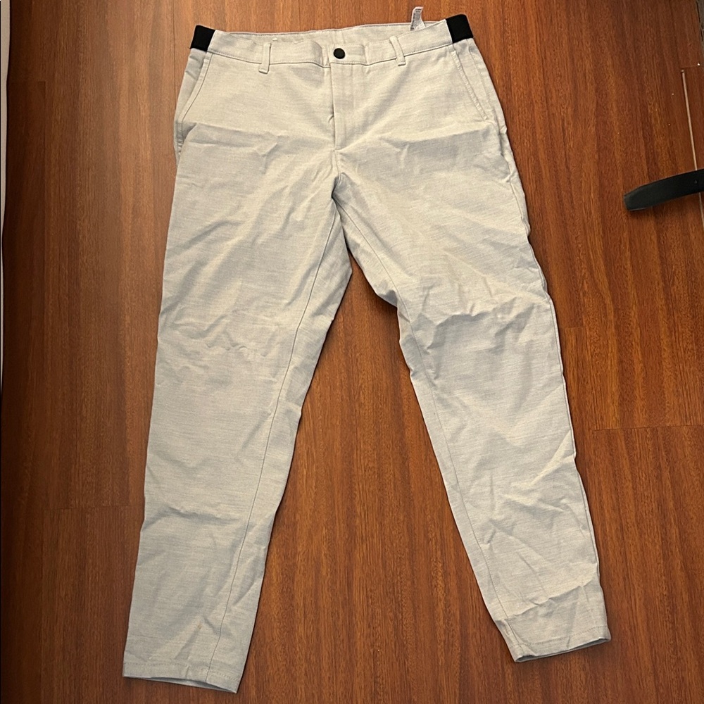 Zara Men's Light Gray Chinos